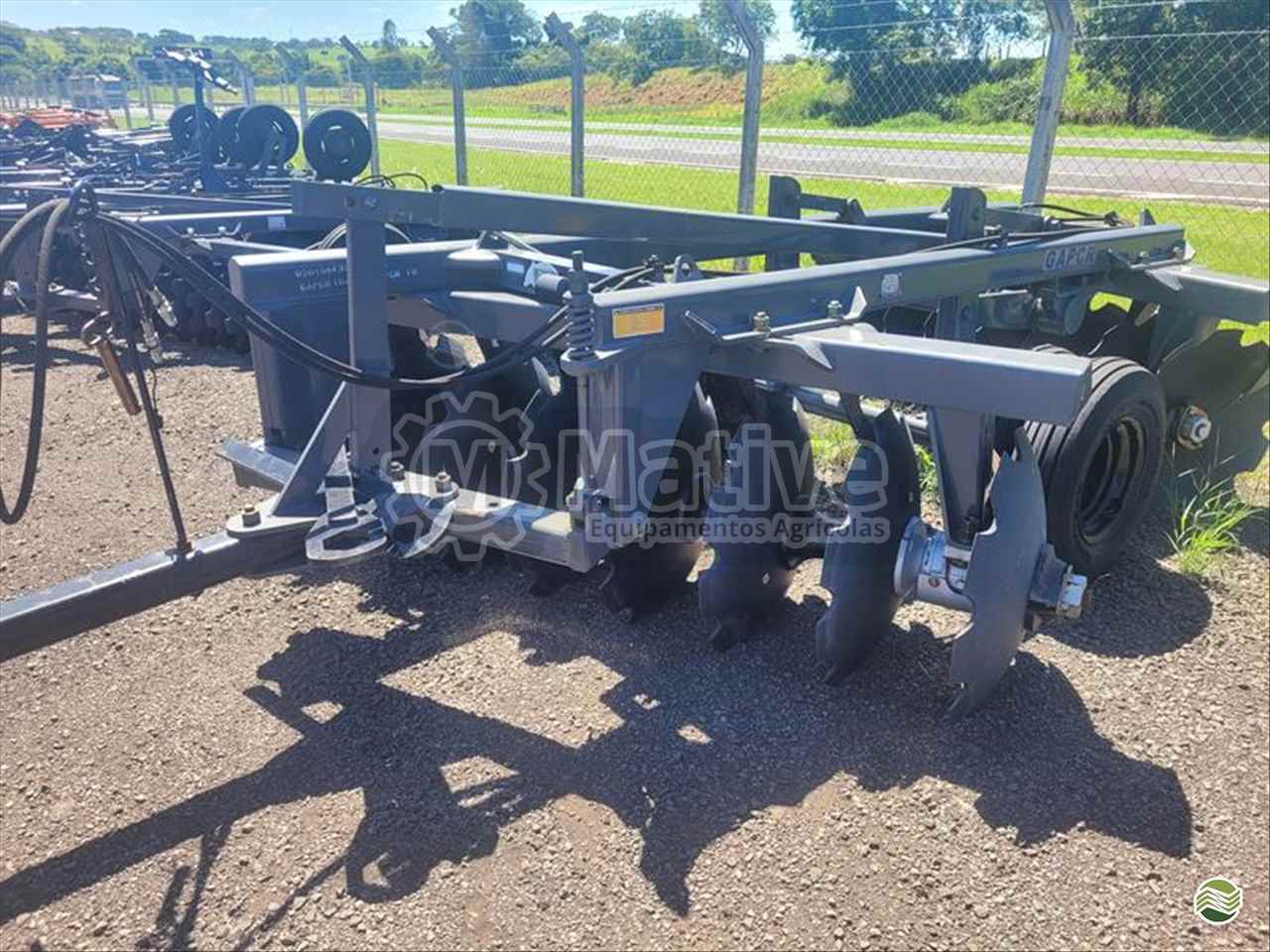 ARADORA 16 DISCOS de Mative Equipamentos Agrícolas 